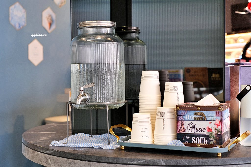 台中清水︱禾果咖啡．安靜內斂又自帶氛圍感的咖啡館，享受喝一杯咖啡的時光 @QQ的懶骨頭