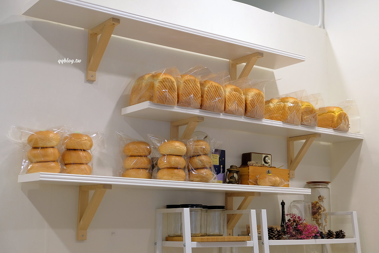台中南屯︱有點麵包，南屯豐樂公園對面，一星期只賣五、六兩天的超低調麵包工作室，提前預訂以免吃不到 @QQ的懶骨頭