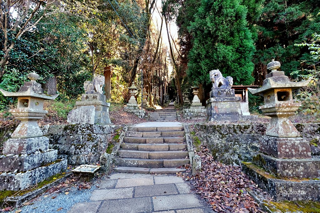 日本熊本︱上色見熊野座神社．氛圍感十足的神社，動漫螢火之森場景 @QQ的懶骨頭