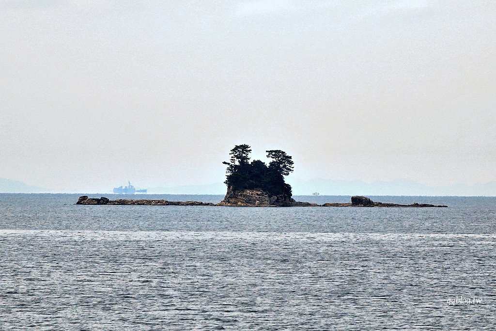 日本長崎︱佐世保九十九島．搭乘珍珠皇后號穿梭九十九島之間，日本百景之一 @QQ的懶骨頭