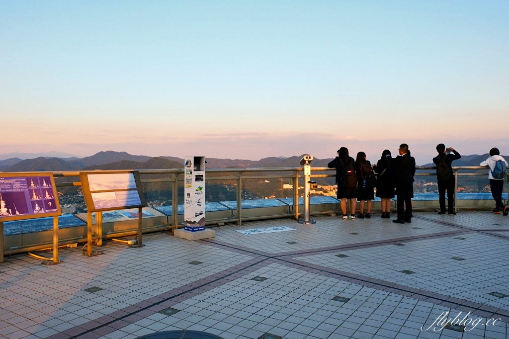 日本長崎︱稻佐山夜景．日本三大夜景之一也是世界新三大夜景，登上瞭望台觀賞美麗的長崎夜景 @QQ的懶骨頭