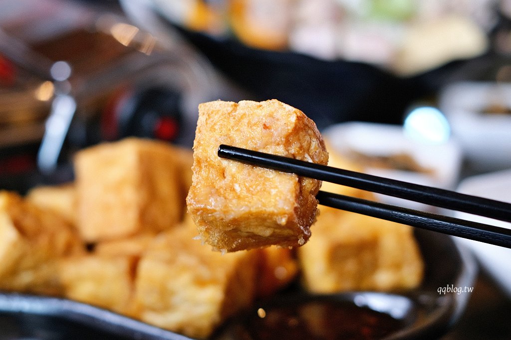 台中新社︱菇神觀景複合式餐飲，以菇類為主的火鍋餐廳，連續多年獲得米其林必比登推薦 @QQ的懶骨頭