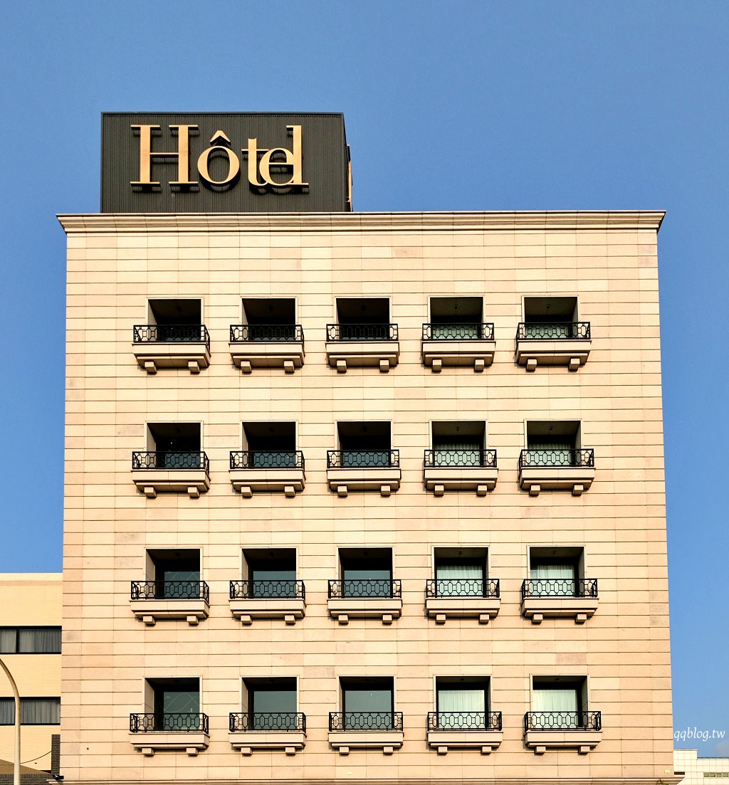 台南安平︱Hotel de L&#8217;eau 安平留飯店 ．法式風格質感住宿，豪華家庭房雙衛浴太浮誇 @QQ的懶骨頭