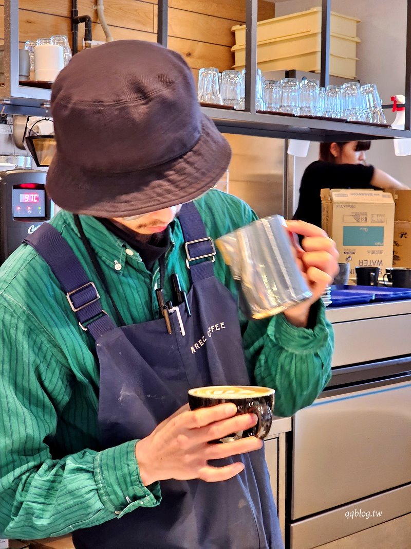 日本福岡︱REC COFFEE 博多丸井店．朝聖福岡發源的REC COFFEE，六樓窗景怡人 @QQ的懶骨頭