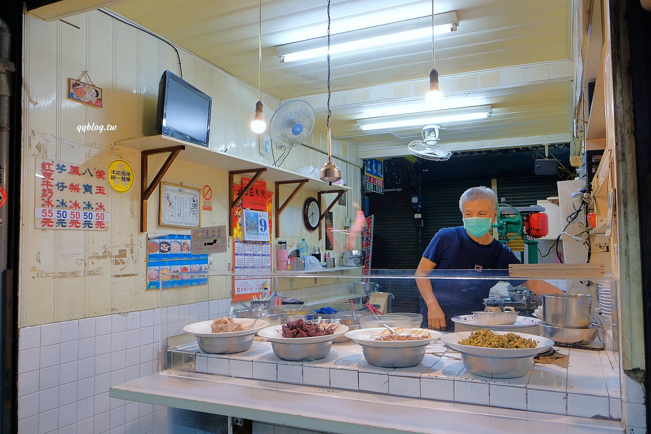 台南中西區︱江水號．國華街上90年歷史傳統冰店，夏天來一碗超清涼，國華街美食推薦 @QQ的懶骨頭