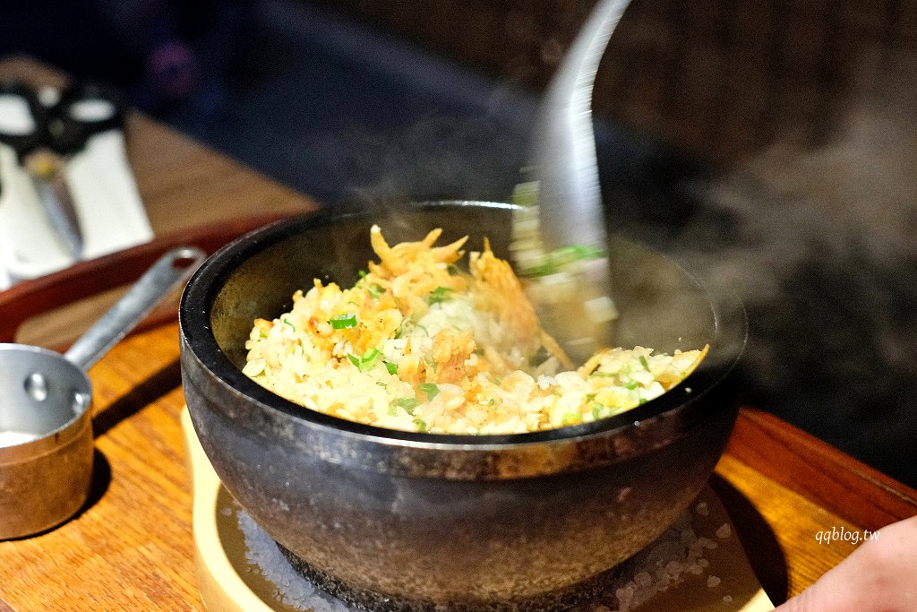 台中西屯︱山鯨本家 HONKE．京都風格燒肉餐廳，煙霧繚繞的和牛寶箱超吸睛，飯後還有和服體驗 @QQ的懶骨頭