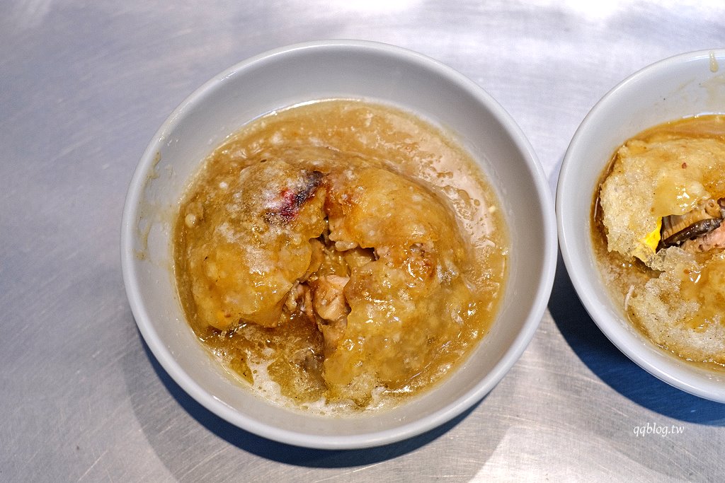 彰化︱阿三肉圓．醬汁獨特的酥炸肉圓，干貝肉圓又香又好吃，彰化超人氣排隊美食 @QQ的懶骨頭