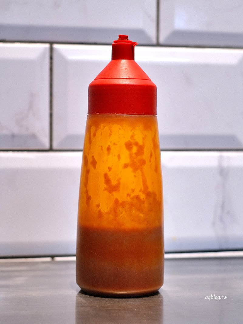 彰化︱阿三肉圓．醬汁獨特的酥炸肉圓，干貝肉圓又香又好吃，彰化超人氣排隊美食 @QQ的懶骨頭