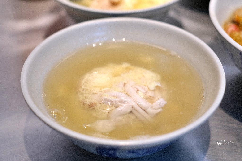 彰化︱阿三肉圓．醬汁獨特的酥炸肉圓，干貝肉圓又香又好吃，彰化超人氣排隊美食 @QQ的懶骨頭