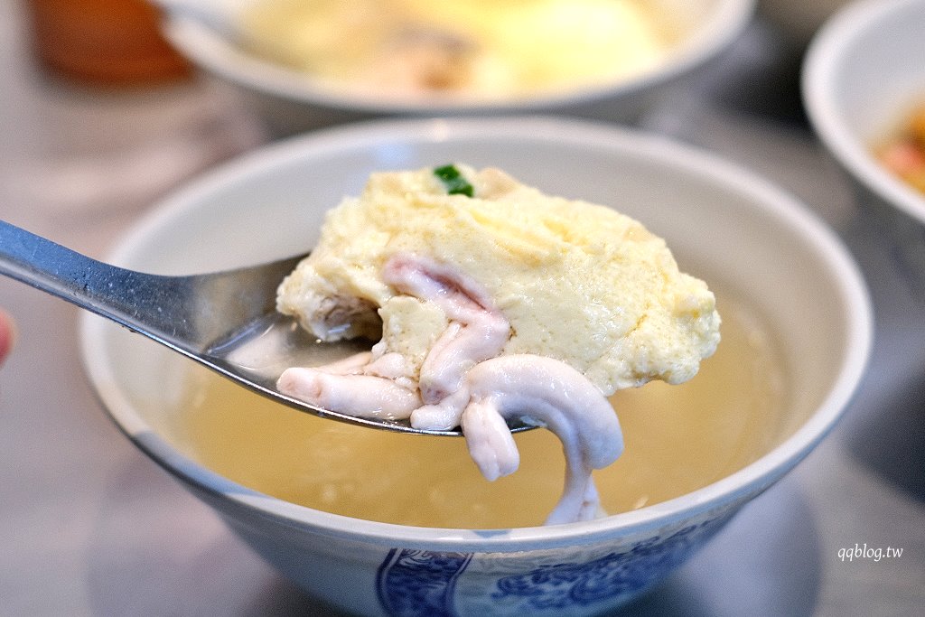 彰化︱阿三肉圓．醬汁獨特的酥炸肉圓，干貝肉圓又香又好吃，彰化超人氣排隊美食 @QQ的懶骨頭