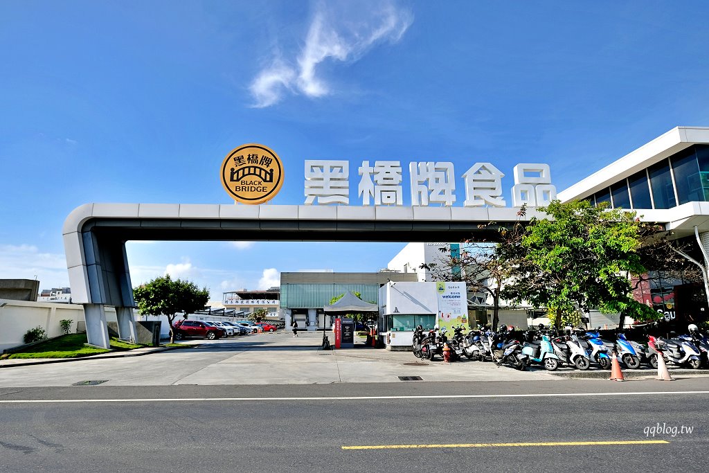 台南南區︱黑橋牌香腸博物館．室內景點免門票，復刻早期台南街道場景，伴手禮買好買滿 @QQ的懶骨頭