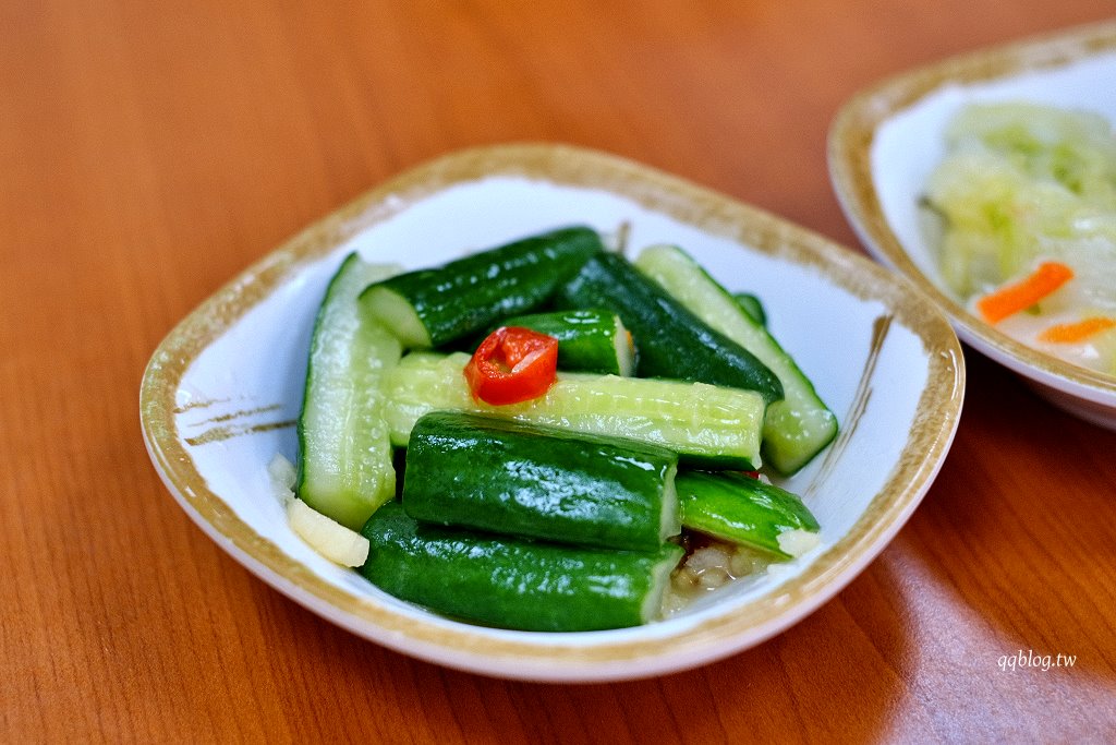 花蓮新城︱佳興冰果室．超人氣檸檬汁紅翻天，還有熱炒填飽肚子 @QQ的懶骨頭