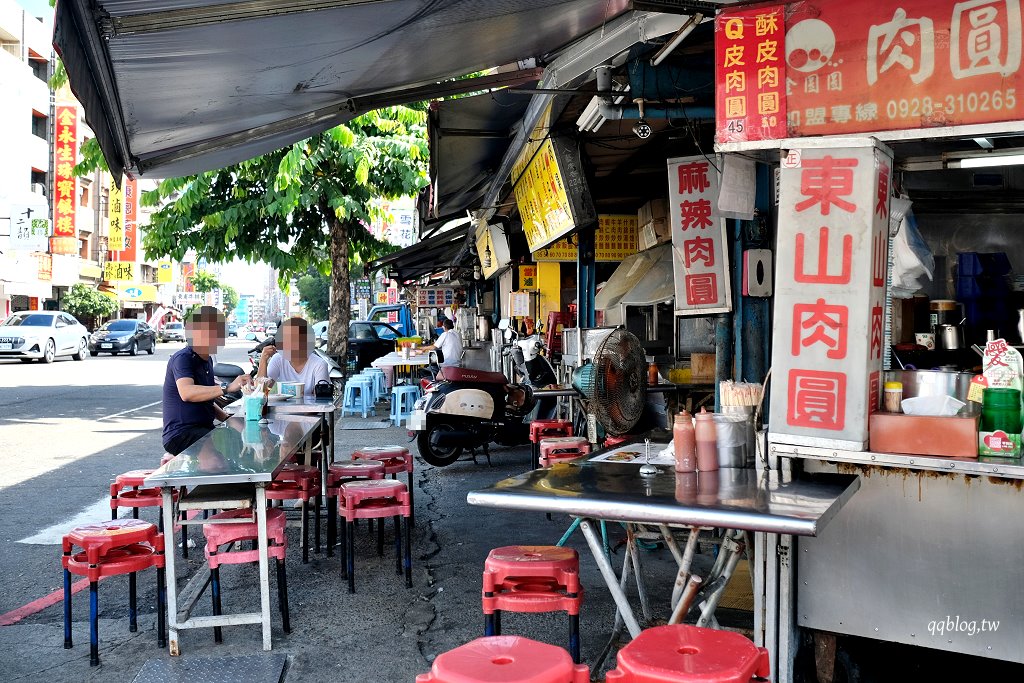 台中北屯︱正東山肉圓．東光市場裡的人氣小吃，肉圓有Q的和酥皮的，都很值得一嚐 @QQ的懶骨頭