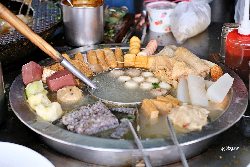 台中北屯︱正東山肉圓．東光市場裡的人氣小吃，肉圓有Q的和酥皮的，都很值得一嚐 @QQ的懶骨頭