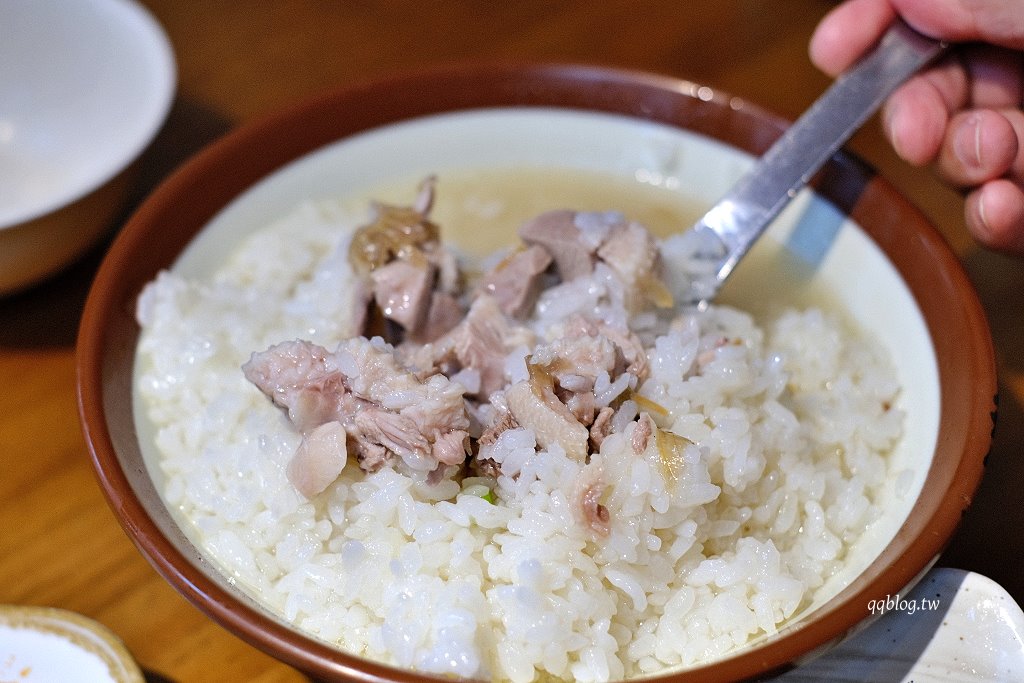 台中北屯︱鵝庄．農場直營新鮮鵝肉，黃金燒鵝平日限量五隻，鮮嫩好吃 @QQ的懶骨頭