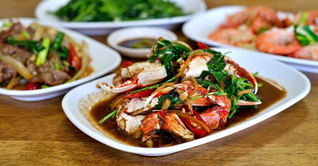 台中神岡︱天水冰站&#038;炸食．神岡人氣小吃，有獨創的泡菜醬汁雞排，還有飲料和芋圓仙草凍，神岡國中對面 @QQ的懶骨頭