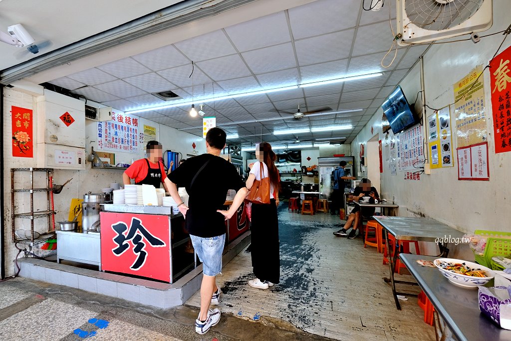高雄鹽埕︱鴨肉珍．鹽埕區超過65年歷史的排隊老店，份量足、價位不貴，想來用餐隨時都要有排隊的心理準備 @QQ的懶骨頭