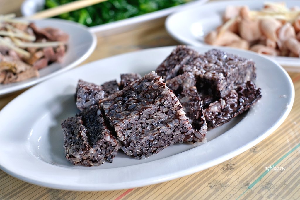 高雄鹽埕︱鴨肉珍．鹽埕區超過65年歷史的排隊老店，份量足、價位不貴，想來用餐隨時都要有排隊的心理準備 @QQ的懶骨頭