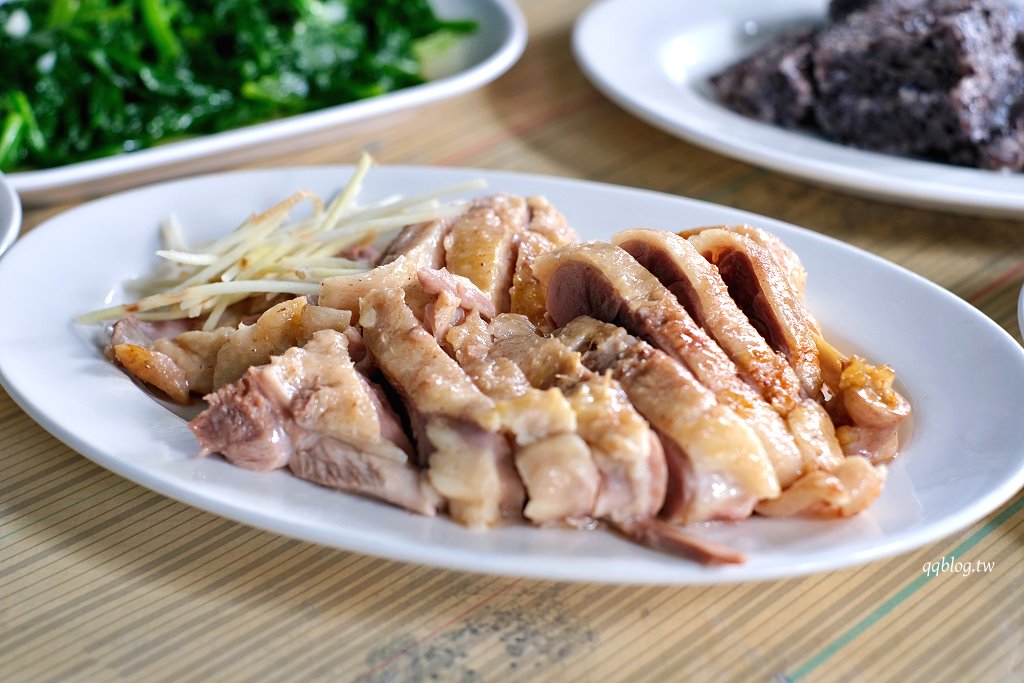 高雄鹽埕︱鴨肉珍．鹽埕區超過65年歷史的排隊老店，份量足、價位不貴，想來用餐隨時都要有排隊的心理準備 @QQ的懶骨頭