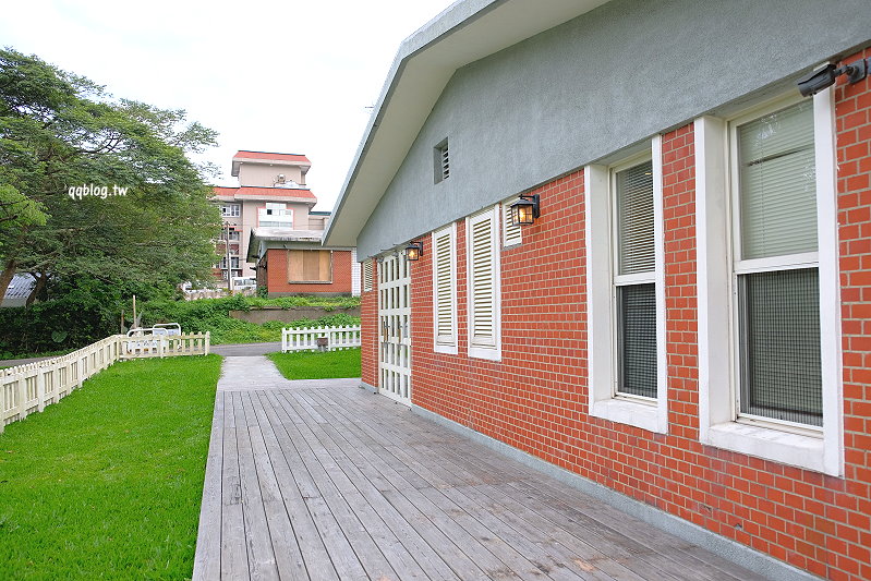 台北住宿︱陽明山美國渡假村．美軍宿舍群改建的渡假村，不用飛出國就可以體驗80年代的美式居住風格，近文化大學 @QQ的懶骨頭