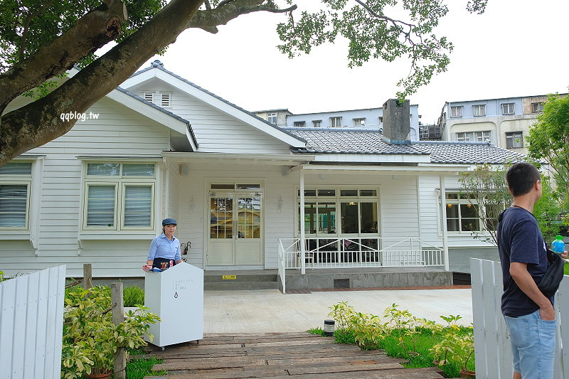 台北住宿︱陽明山美國渡假村．美軍宿舍群改建的渡假村，不用飛出國就可以體驗80年代的美式居住風格，近文化大學 @QQ的懶骨頭