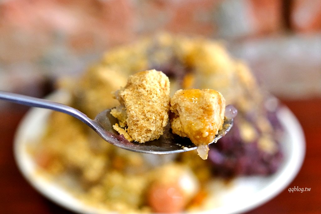 雲林斗六︱斗六四代目麥芽酥．傳承四代有百年歷史的麥芽酥，冰品也是不能會過的消暑聖品 @QQ的懶骨頭