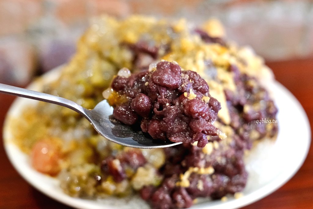 雲林斗六︱斗六四代目麥芽酥．傳承四代有百年歷史的麥芽酥，冰品也是不能會過的消暑聖品 @QQ的懶骨頭