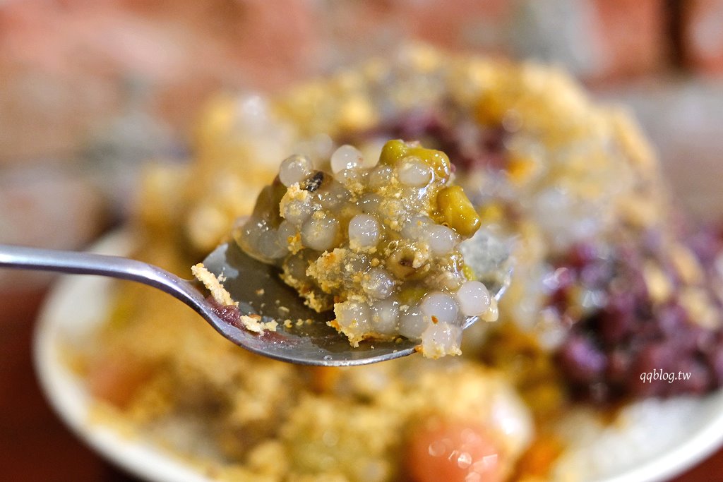 雲林斗六︱斗六四代目麥芽酥．傳承四代有百年歷史的麥芽酥，冰品也是不能會過的消暑聖品 @QQ的懶骨頭