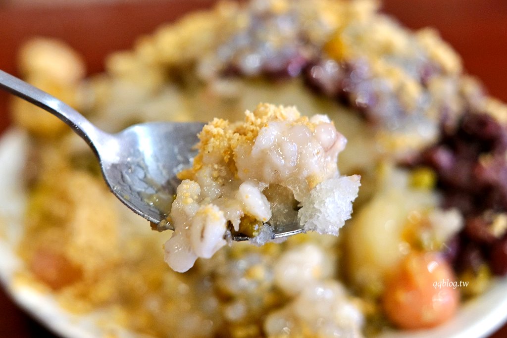 雲林斗六︱斗六四代目麥芽酥．傳承四代有百年歷史的麥芽酥，冰品也是不能會過的消暑聖品 @QQ的懶骨頭