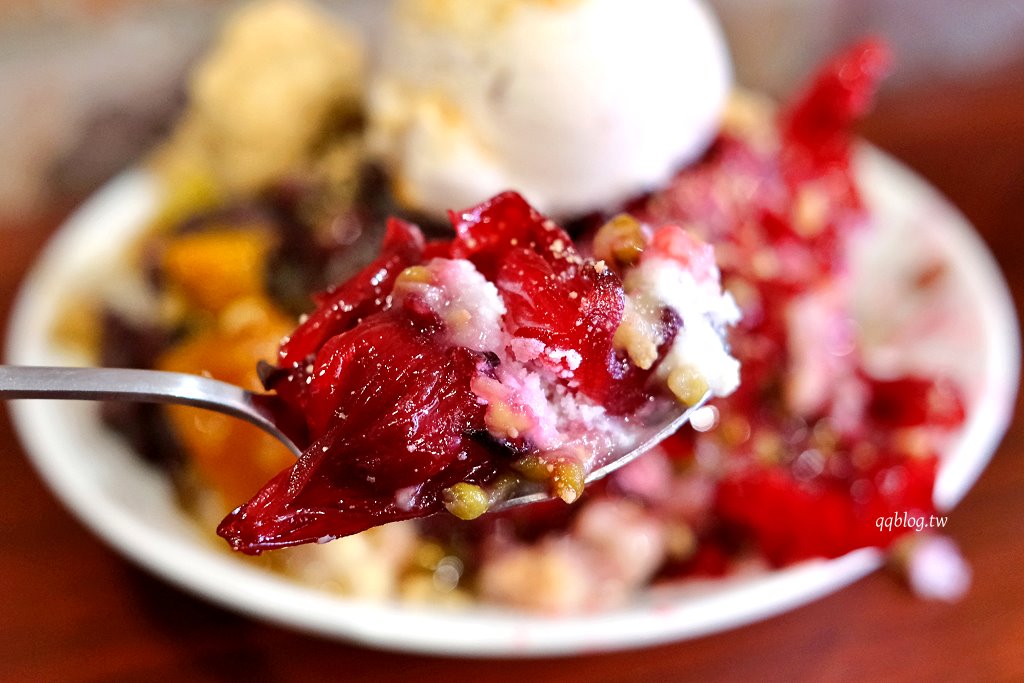 雲林斗六︱斗六四代目麥芽酥．傳承四代有百年歷史的麥芽酥，冰品也是不能會過的消暑聖品 @QQ的懶骨頭