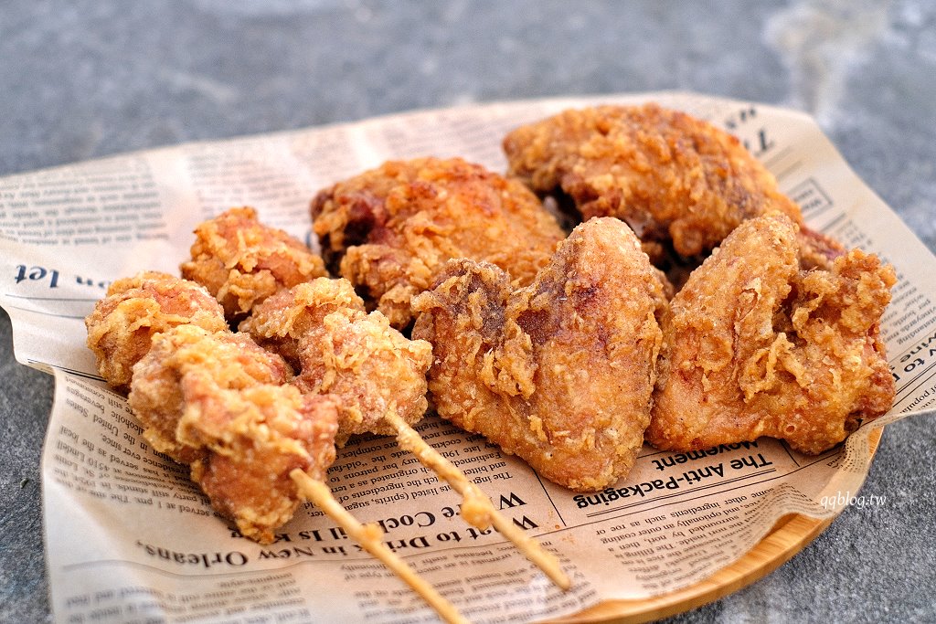 台中新社︱新社特製煎包．一顆有拳頭大小水煎包，料多實在又飽滿，新社必吃美食推薦 @QQ的懶骨頭