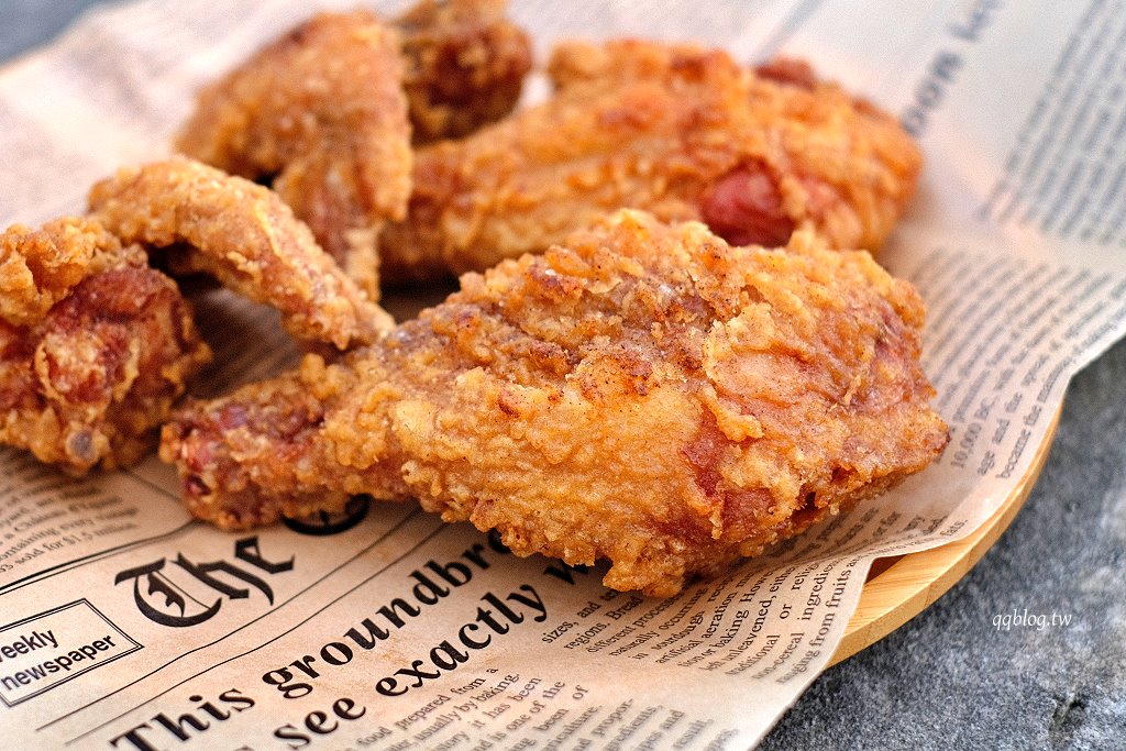 台中新社︱新社特製煎包．一顆有拳頭大小水煎包，料多實在又飽滿，新社必吃美食推薦 @QQ的懶骨頭