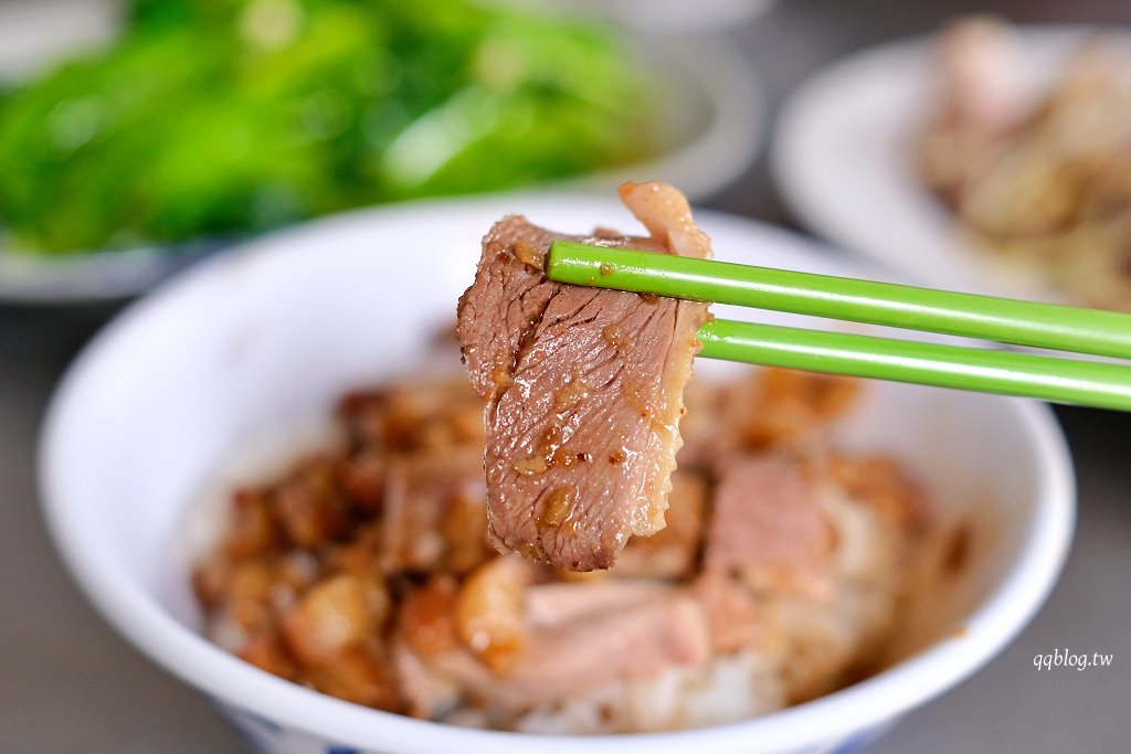 高雄鹽埕︱鴨肉本 二老闆の店 ．在地人推薦老店，油油亮亮鴨肉飯必需來一碗 @QQ的懶骨頭