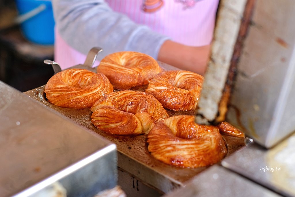 嘉義竹崎︱百年檜木甜甜圈.金黃酥脆口感好,一次買10個不嫌多,百年肖楠木、星空小屋旁 @QQ的懶骨頭 嘉義竹崎︱百年檜木甜甜圈.金黃酥脆口感好,一次買10個不嫌多,百年肖楠木、星空小屋旁 @QQ的懶骨頭