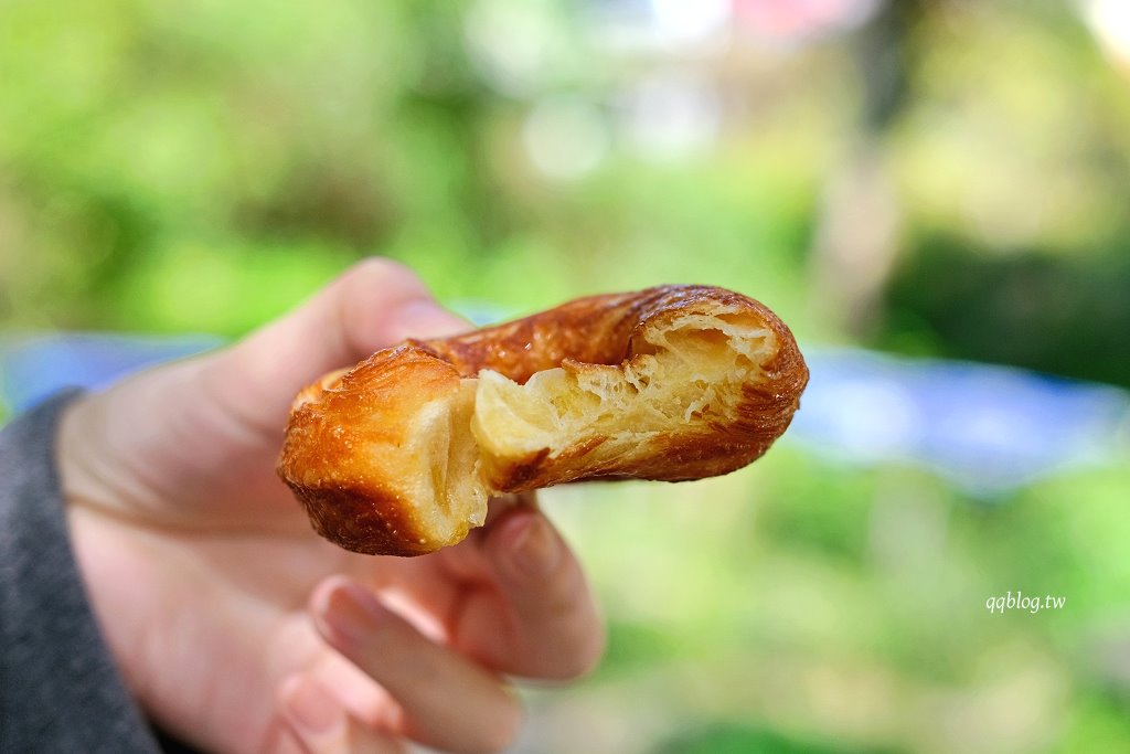 嘉義竹崎︱百年檜木甜甜圈.金黃酥脆口感好,一次買10個不嫌多,百年肖楠木、星空小屋旁 @QQ的懶骨頭 嘉義竹崎︱百年檜木甜甜圈.金黃酥脆口感好,一次買10個不嫌多,百年肖楠木、星空小屋旁 @QQ的懶骨頭