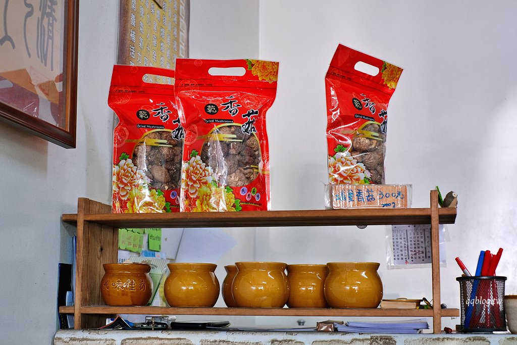 南投埔里︱本味瓦罐煨湯．以大甕炭火慢燉12小時小瓦罐煨湯，超過10種湯品選擇 @QQ的懶骨頭