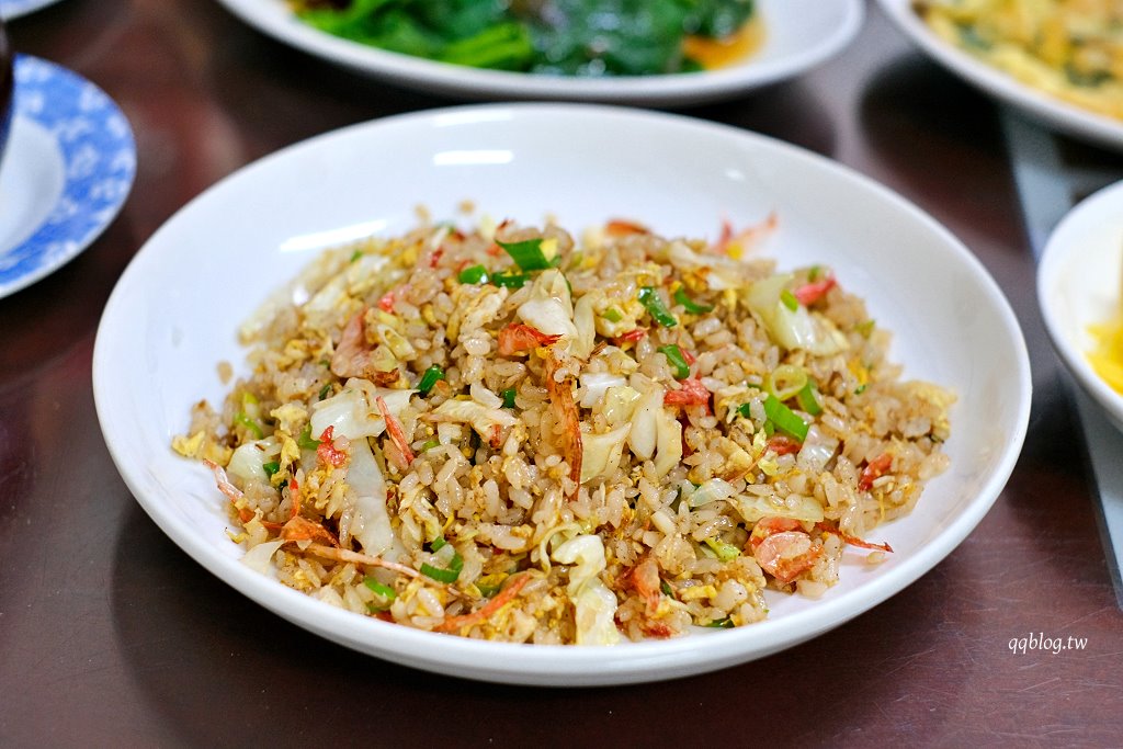 南投埔里︱本味瓦罐煨湯．以大甕炭火慢燉12小時小瓦罐煨湯，超過10種湯品選擇 @QQ的懶骨頭