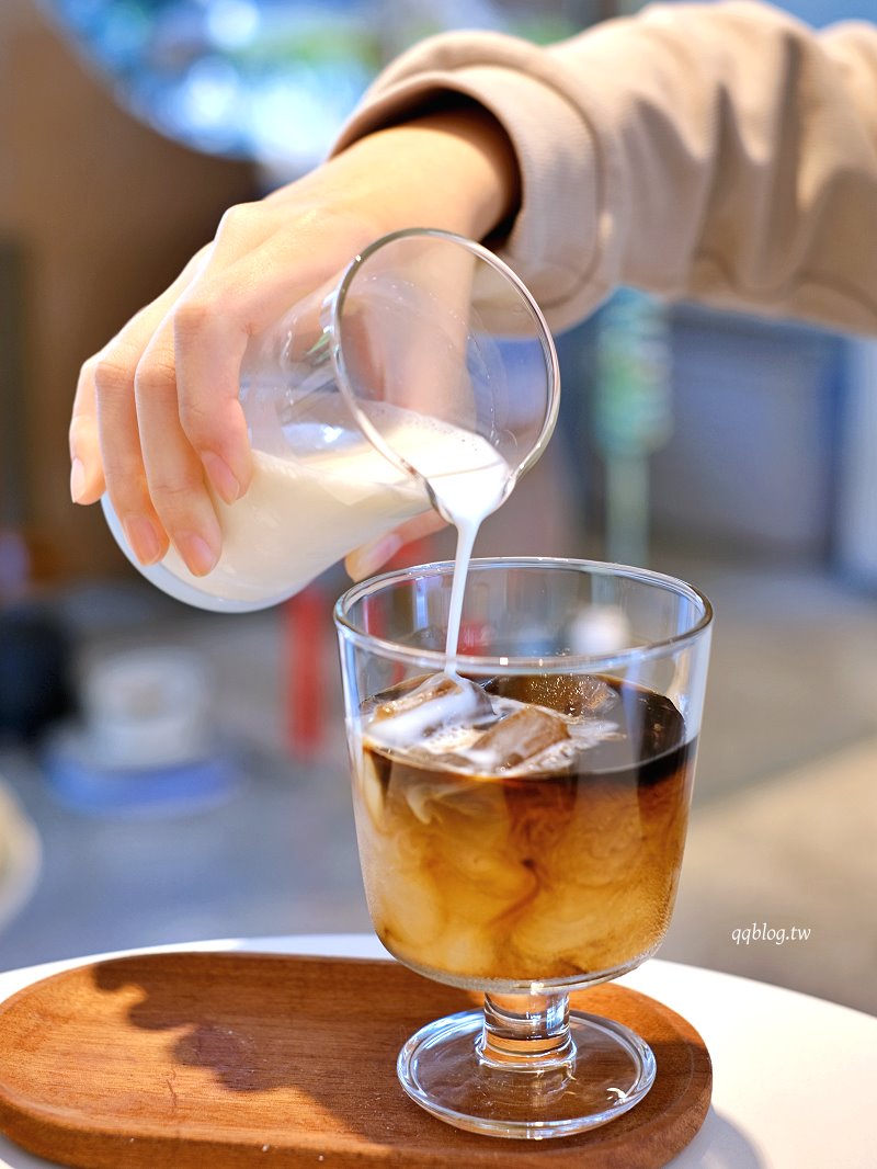 嘉義東區|洛澄-茶品店.可愛貓咪坐陪的咖啡館 @QQ的懶骨頭 嘉義東區|洛澄-茶品店.可愛貓咪坐陪的咖啡館 @QQ的懶骨頭