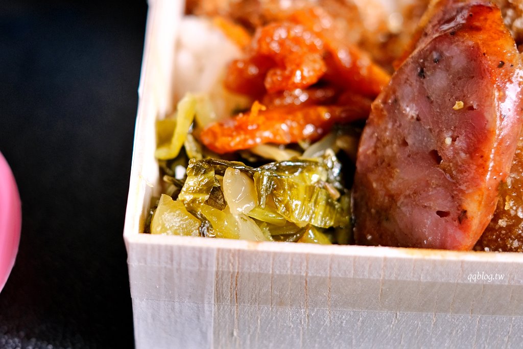 嘉義竹崎︱鐵道山城懷舊鐵路便當．奮起湖裡的老宅鐵路便當 @QQ的懶骨頭