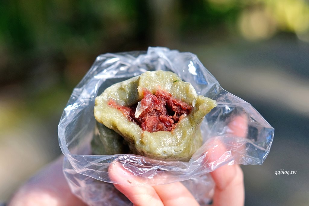 嘉義竹崎︱奮起湖街仔尾阿嬤草仔粿．奮起湖裡的人氣美食小吃，想吃除了碰運氣還要有耐心 @QQ的懶骨頭