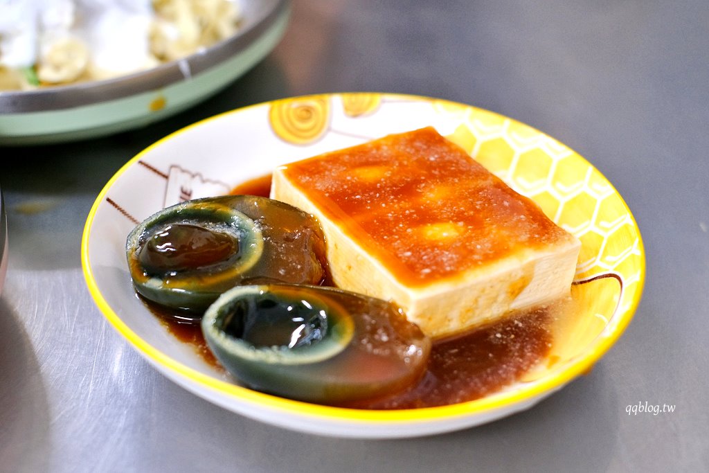 嘉義西區︱涼麵四味果汁 文化店．嘉義人氣小吃，融合麻醬和美乃滋的好味道 @QQ的懶骨頭