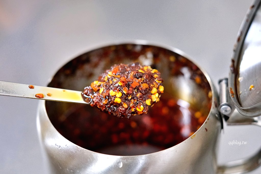 嘉義西區︱涼麵四味果汁 文化店．嘉義人氣小吃，融合麻醬和美乃滋的好味道 @QQ的懶骨頭