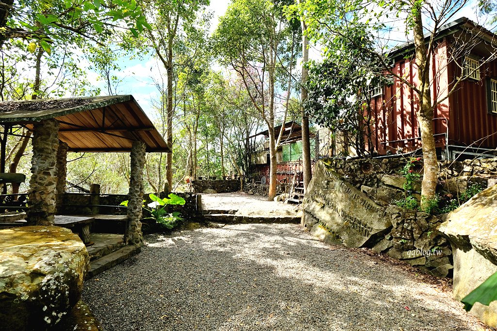 嘉義阿里山︱阿將的家23咖啡館．老闆夫妻一磚一瓦親手打造的石頭屋咖啡館 @QQ的懶骨頭
