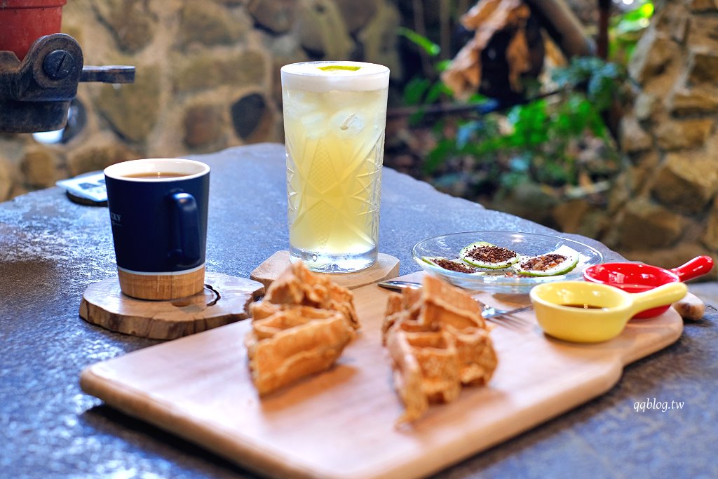 嘉義阿里山︱阿將的家23咖啡館．老闆夫妻一磚一瓦親手打造的石頭屋咖啡館 @QQ的懶骨頭