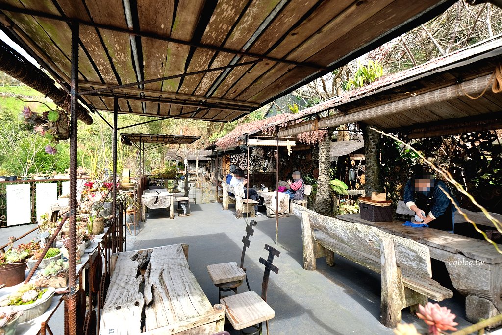嘉義阿里山︱阿將的家23咖啡館．老闆夫妻一磚一瓦親手打造的石頭屋咖啡館 @QQ的懶骨頭