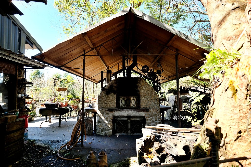 嘉義阿里山︱阿將的家23咖啡館．老闆夫妻一磚一瓦親手打造的石頭屋咖啡館 @QQ的懶骨頭
