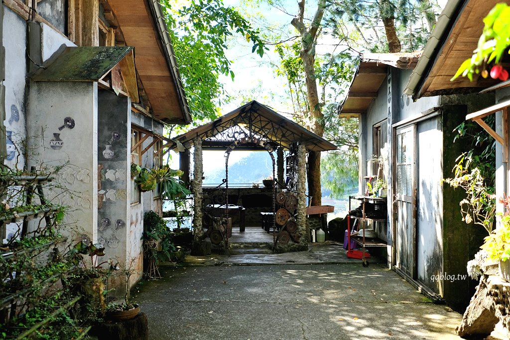 嘉義阿里山︱阿將的家23咖啡館．老闆夫妻一磚一瓦親手打造的石頭屋咖啡館 @QQ的懶骨頭