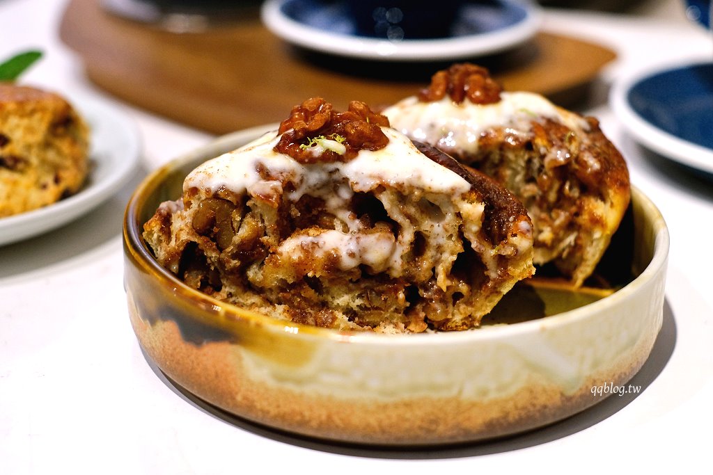 嘉義東區︱往前咖啡製作所 Forward Roasters．老建築新生命，荒廢鐵工廠改造的工業風咖啡館 @QQ的懶骨頭