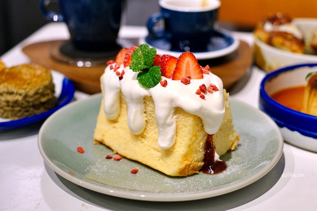 嘉義東區︱往前咖啡製作所 Forward Roasters．老建築新生命，荒廢鐵工廠改造的工業風咖啡館 @QQ的懶骨頭