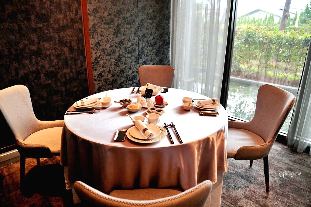 台中西屯︱頂粵吉品．台中頂級粵菜料理，耗資5億打造的婚宴會館，道道精彩 @QQ的懶骨頭